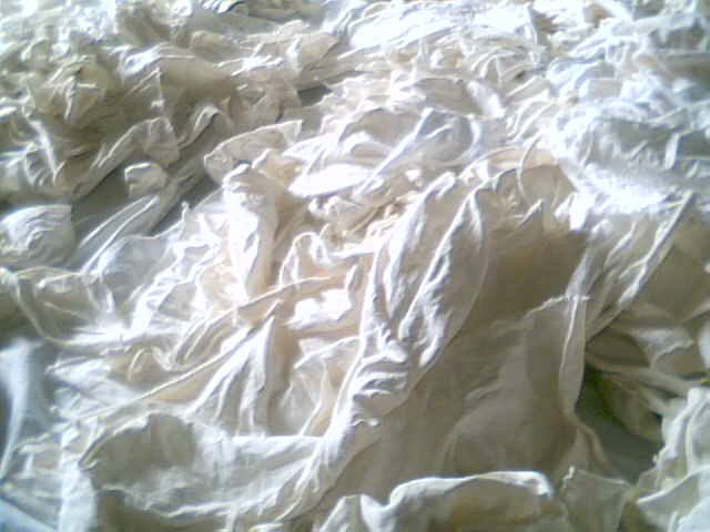 TRAPO  CREMOSO DE CAMISETA  DE ALGODON  NUEVO